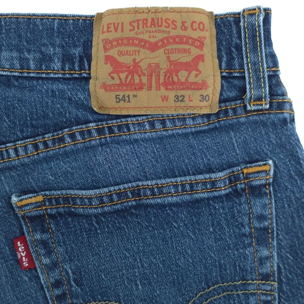 Levi's Mens Jeans 541 Athletic Taper‎ 32x30 Medium Wash Blue Denim